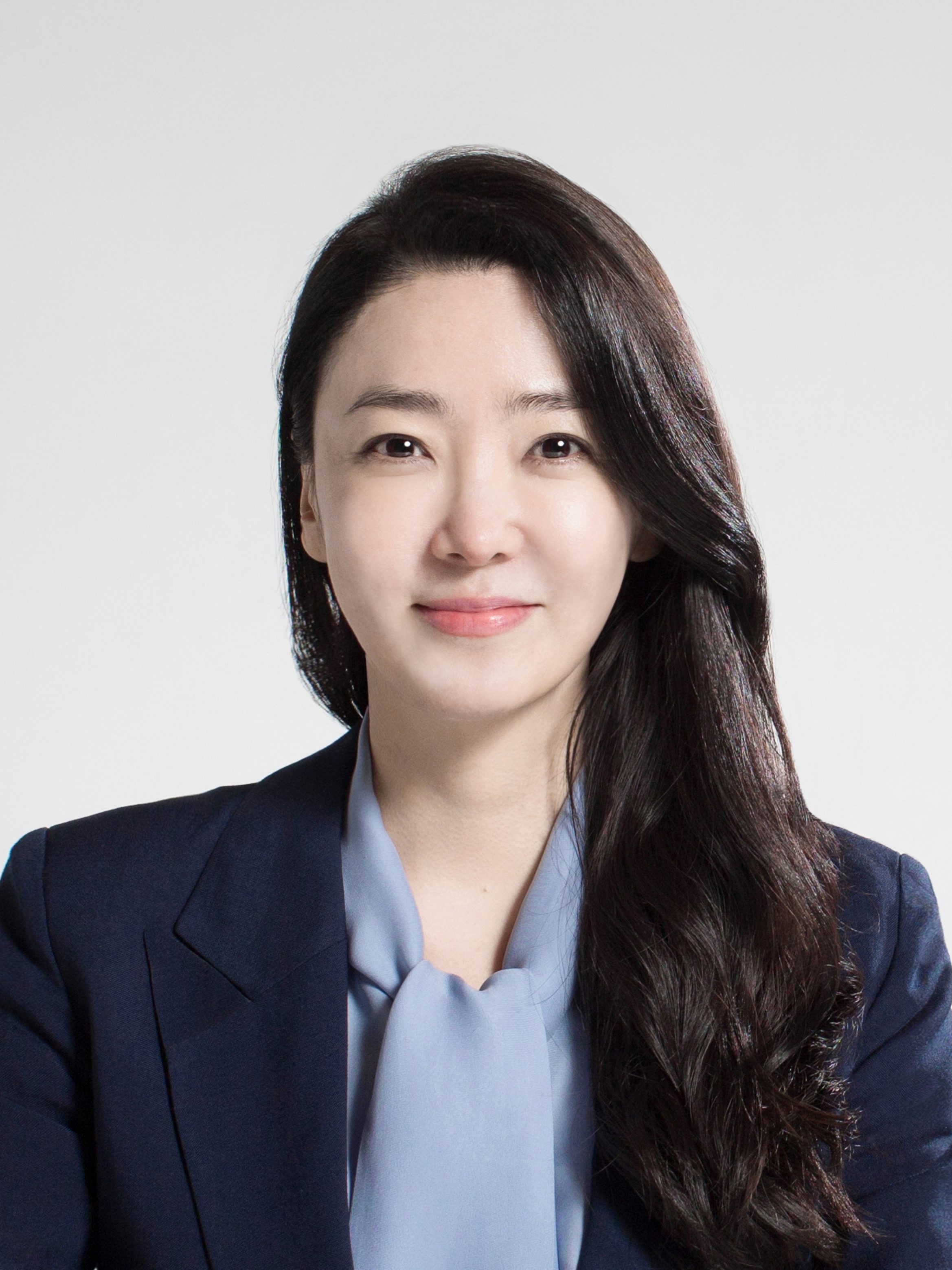최윤우 사진